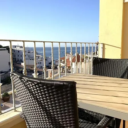 Apartment Schoene Mit Meer- Und Bergblick